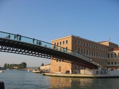 neue Brücke über den Canale  Grande - echt nicht so der Brüller